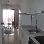 One-bedroom In Lxxxiv شقة تْسْغيكفانِتْسا