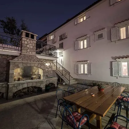 One-bedroom In Lxxxiv Apartman